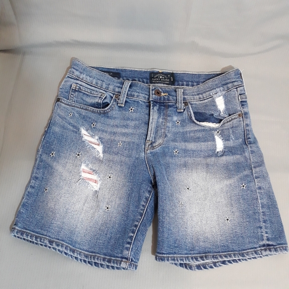 Lucky Brand Roll Up Shorts - Picture 2 of 8